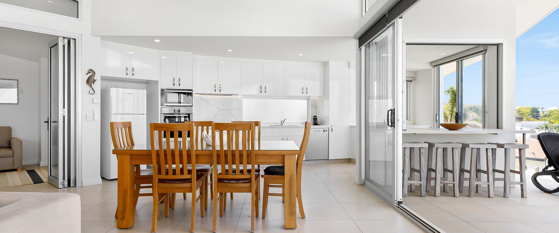 2 On The Park – Prime Location with Breathtaking Ocean Views