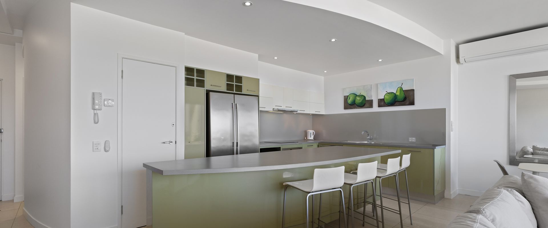 3 Hilltop Villas – White Water Views from the Heart of Sunshine