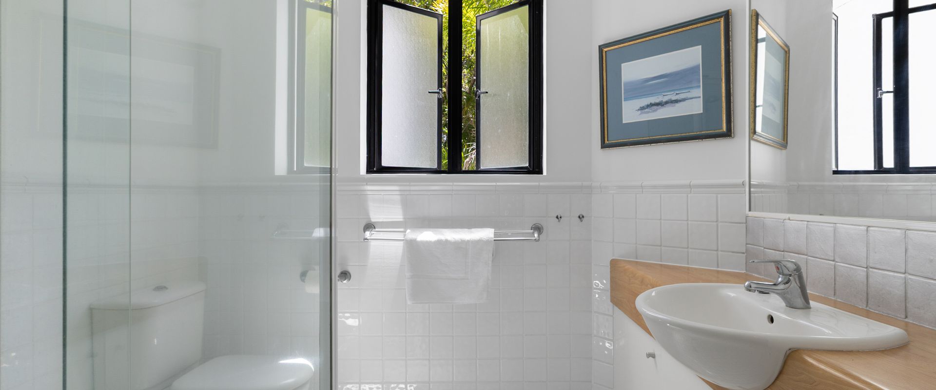 3 Hilltop Villas – White Water Views from the Heart of Sunshine
