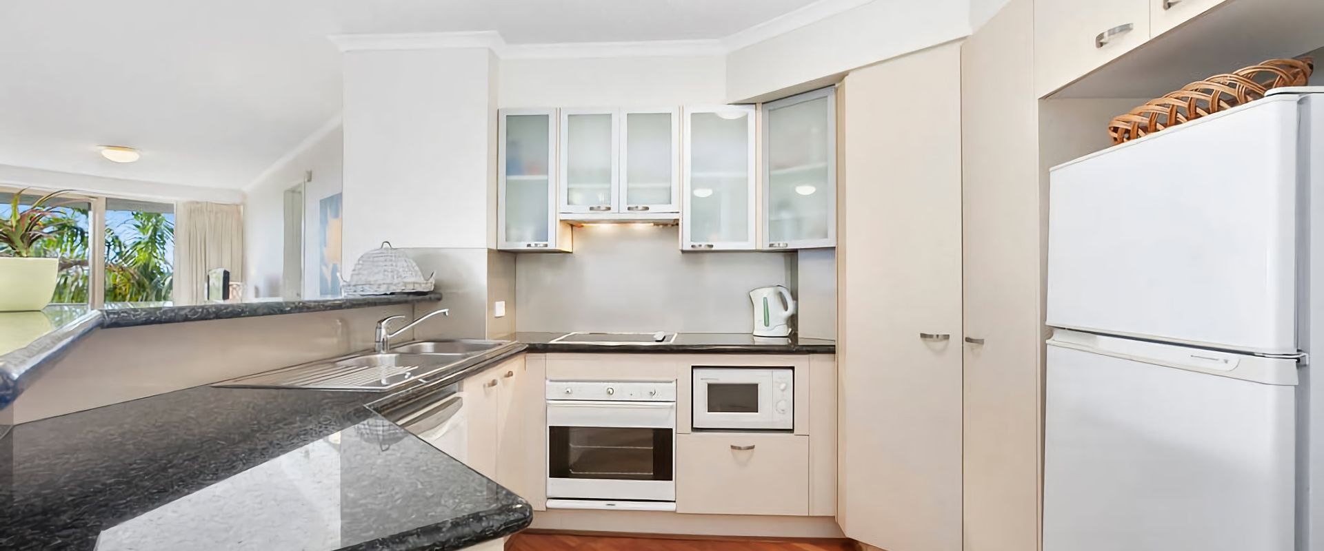 5 Pacific Outlook – Ocean View Apartment in Sunshine Beach