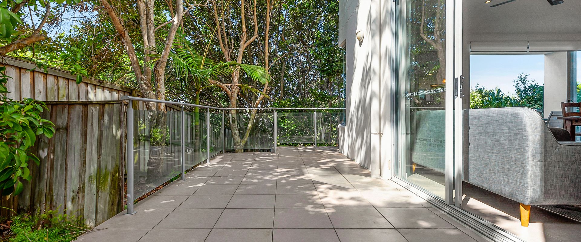 1 Alpha – Huge wrap-around balcony all on one level