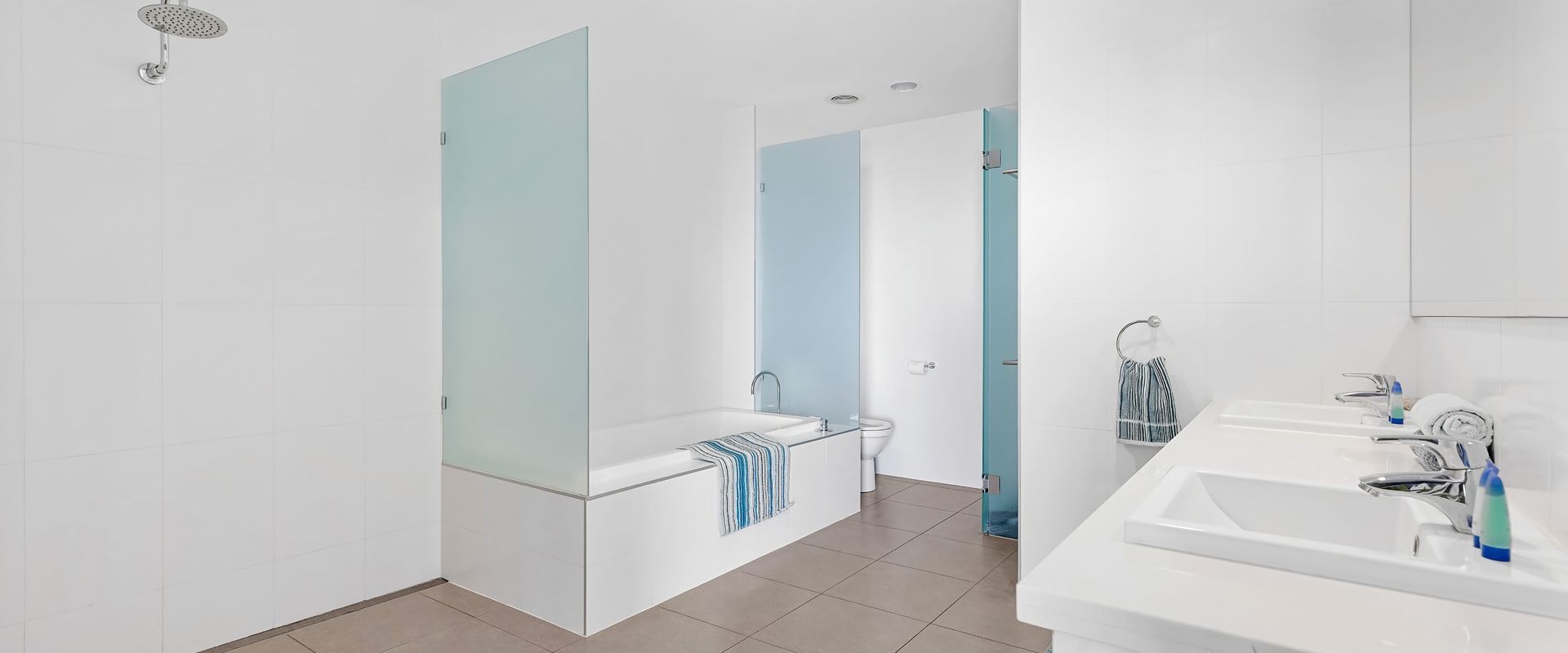 3 Alpha on Elanda – Stunning Ocean View Apartment