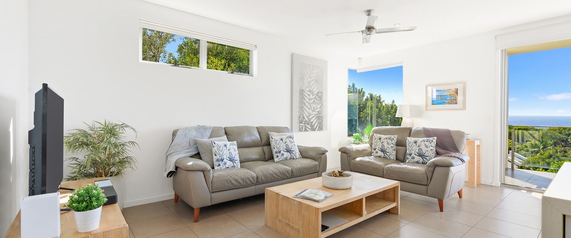 3 Alpha on Elanda – Stunning Ocean View Apartment