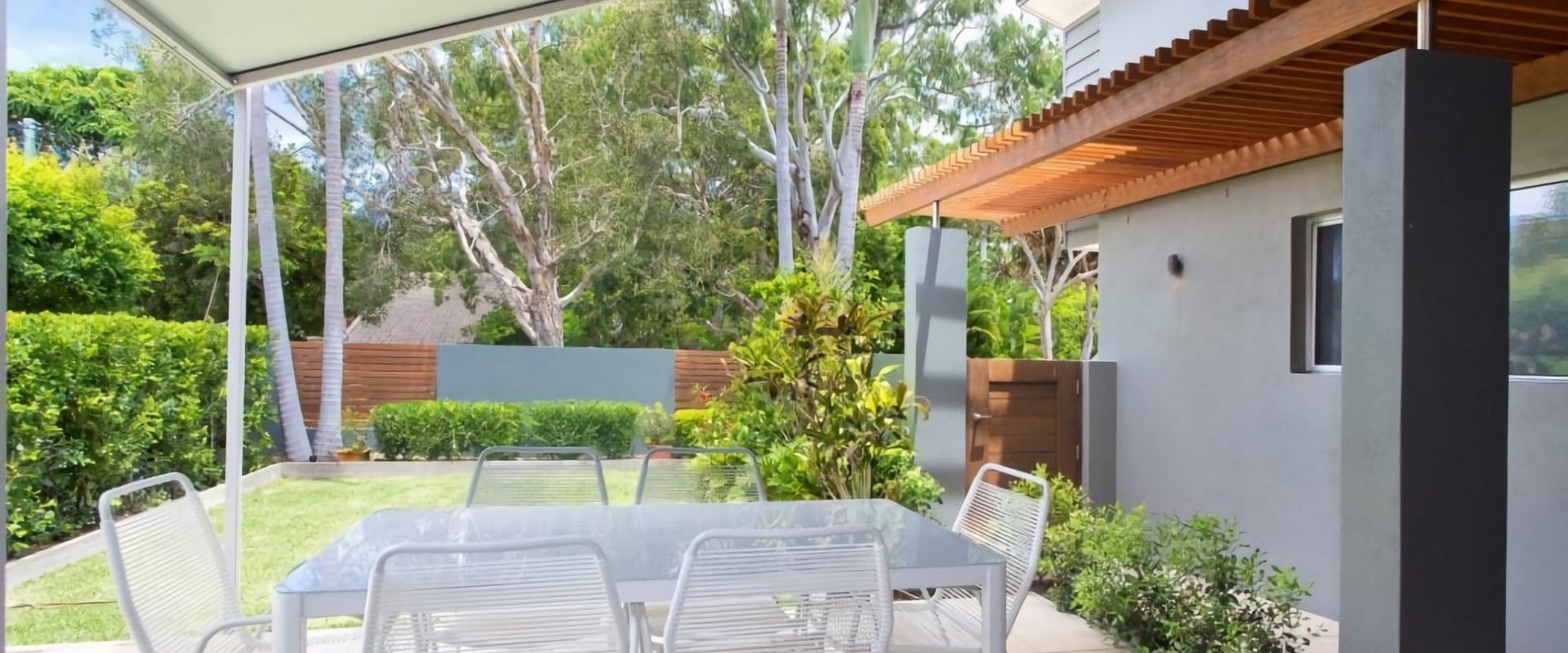 15 Depper St – Charming Beach Side Home in Lovely Location