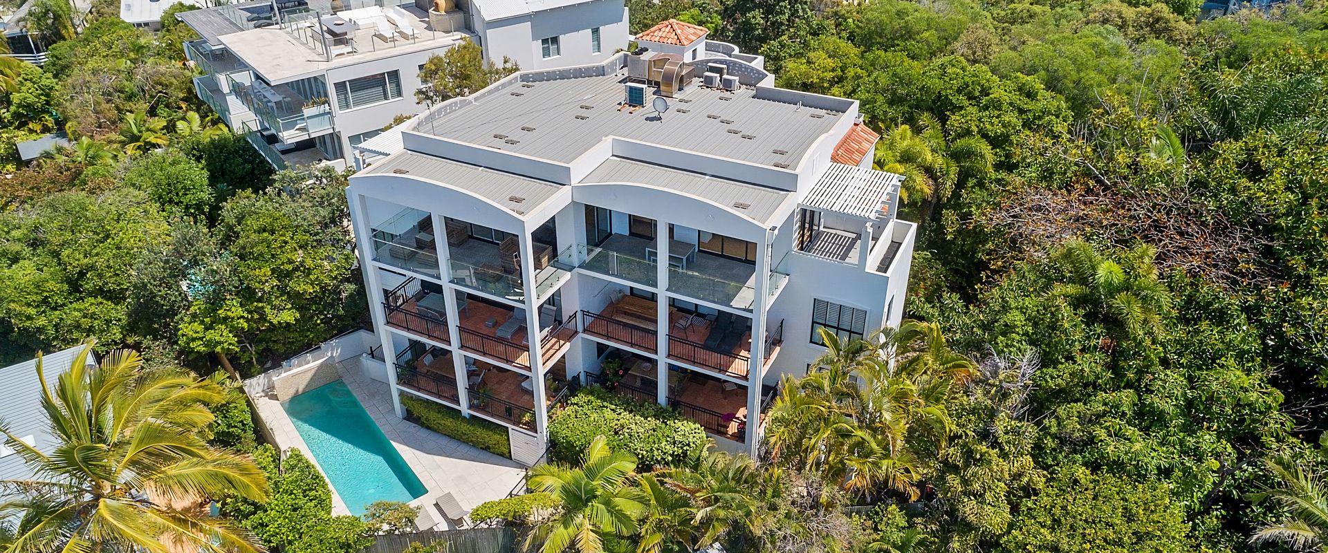 4 Hilltop Villas – Enjoy Ocean Views From The Heart Of The Village