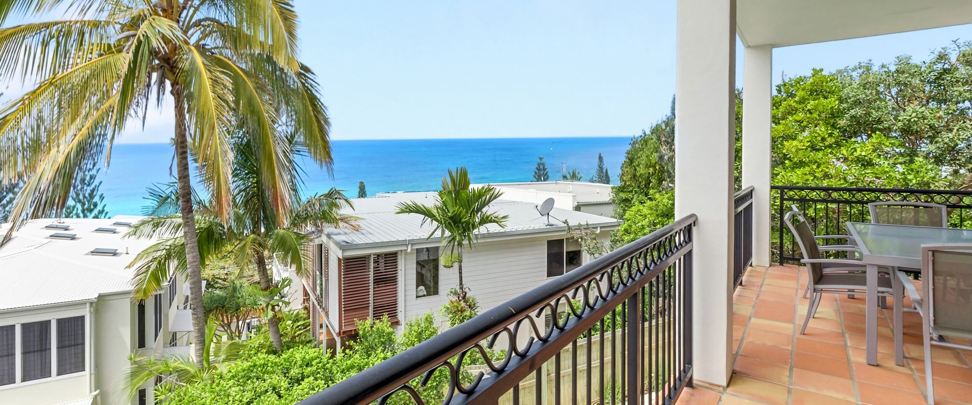 4 Hilltop Villas – Enjoy Ocean Views From The Heart Of The Village