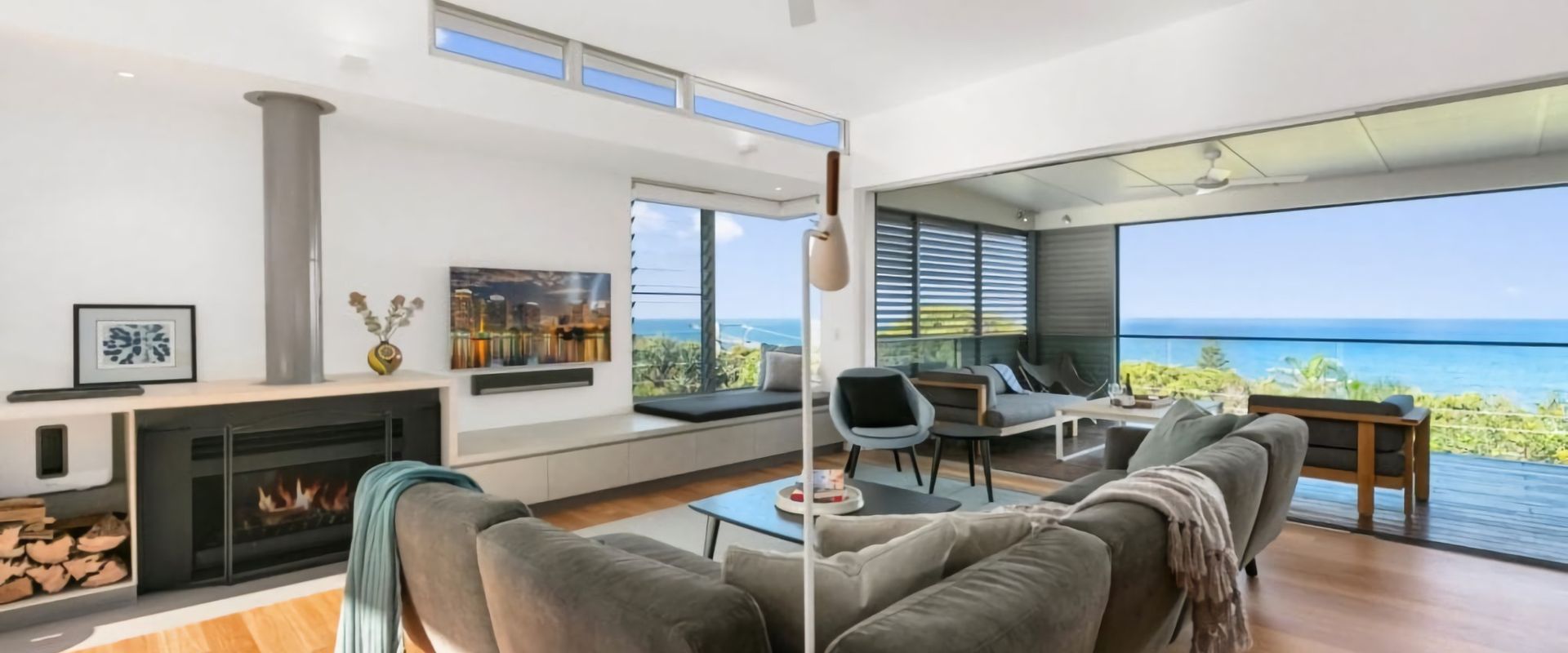11 Seaview Tce – Spectacular Home with Stunning Ocean and Headland Views