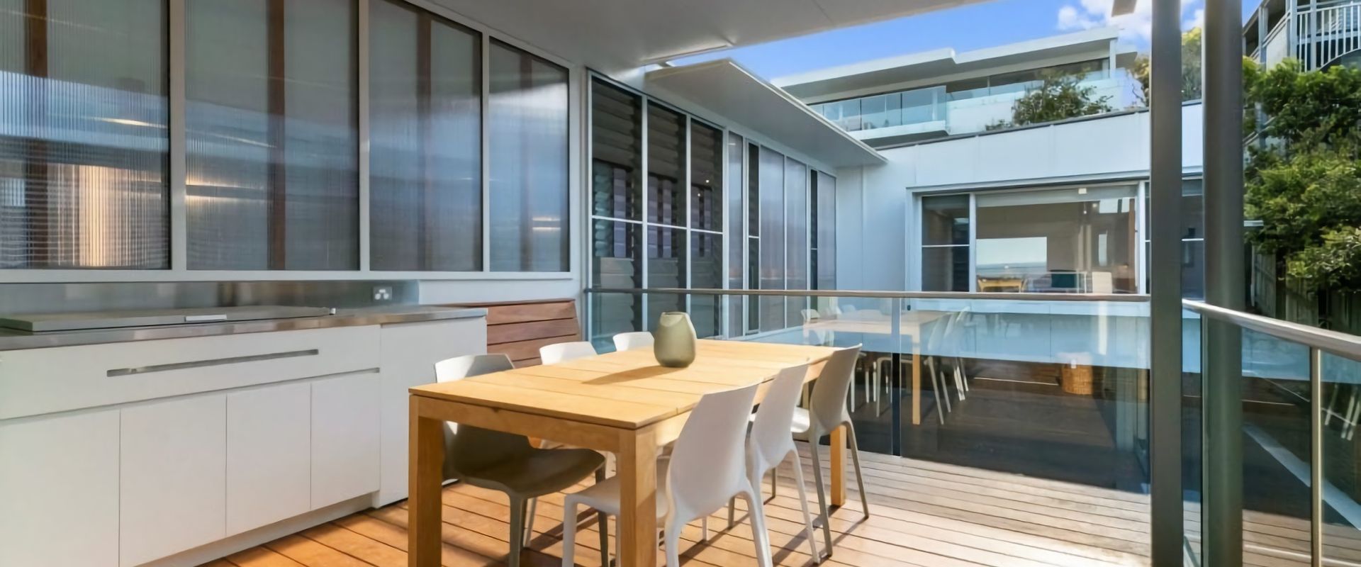 11 Seaview Tce – Spectacular Home with Stunning Ocean and Headland Views