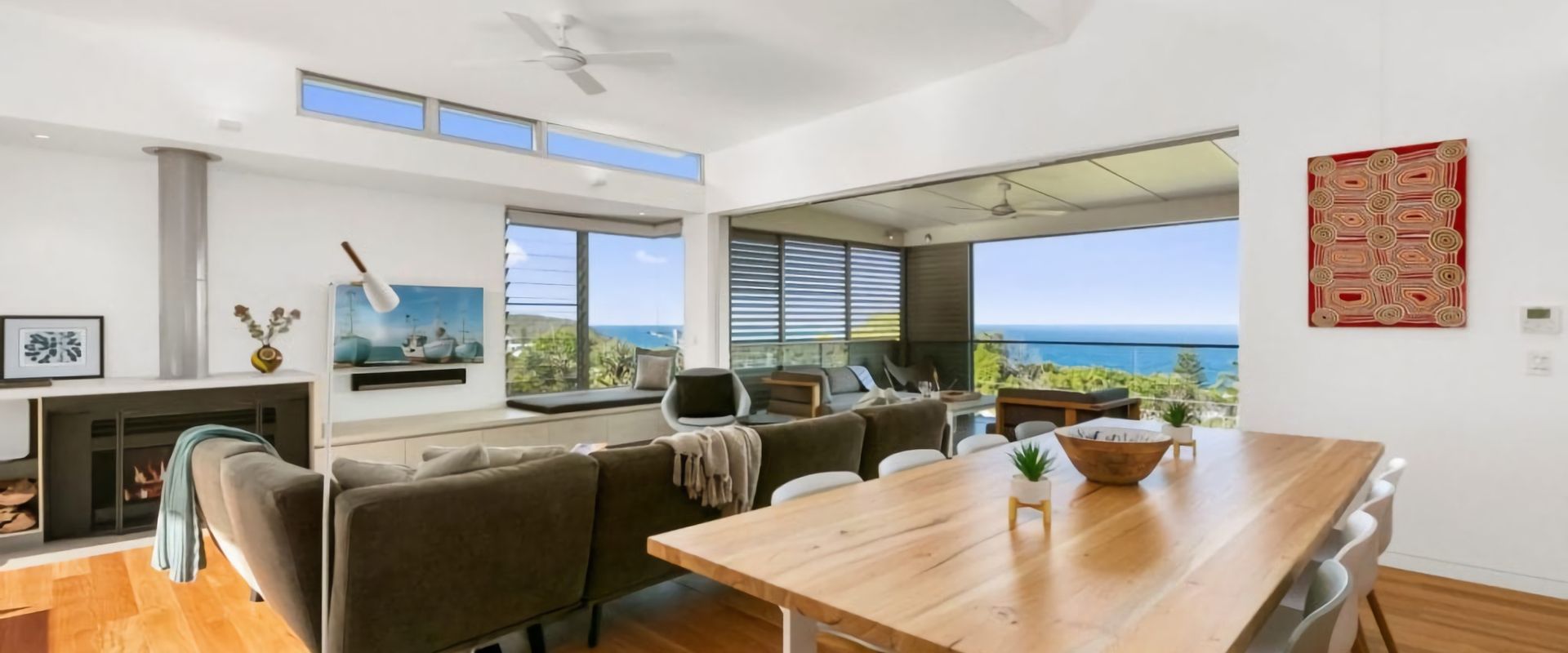 11 Seaview Tce – Spectacular Home with Stunning Ocean and Headland Views