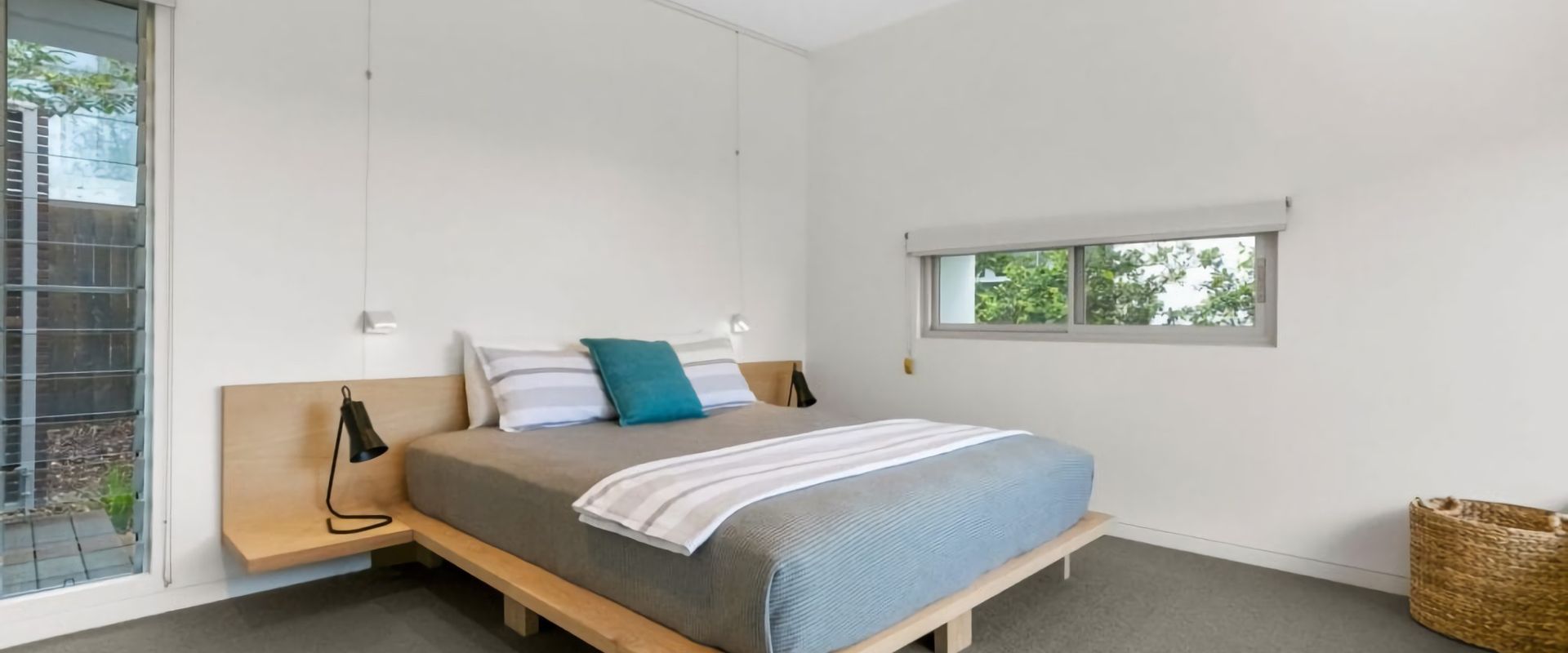 11 Seaview Tce – Spectacular Home with Stunning Ocean and Headland Views