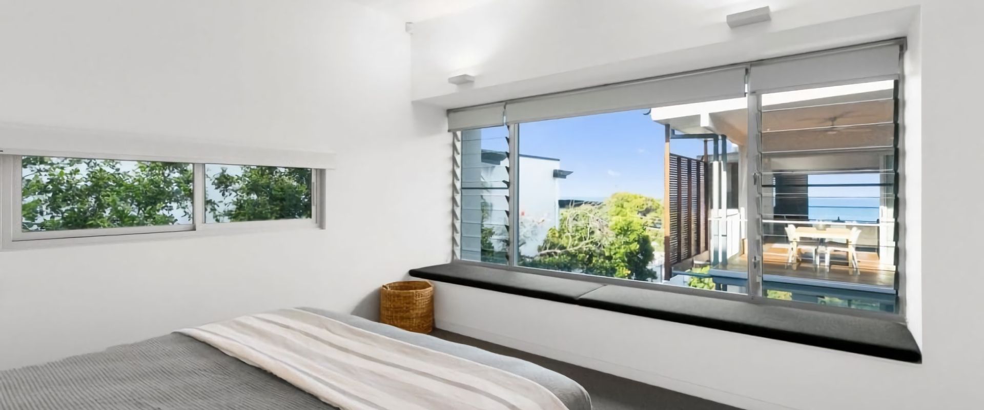 11 Seaview Tce – Spectacular Home with Stunning Ocean and Headland Views
