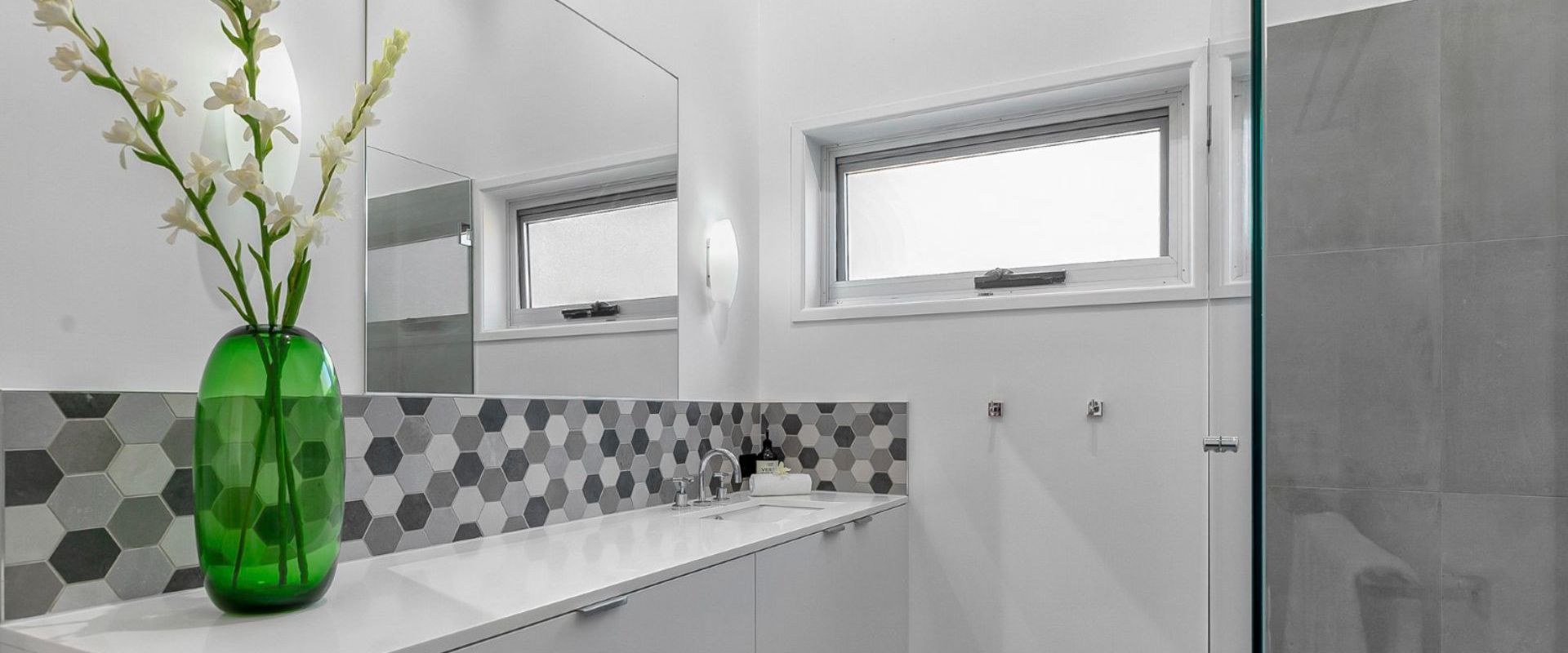 12 Elanda St – Luxurious Beachside Living