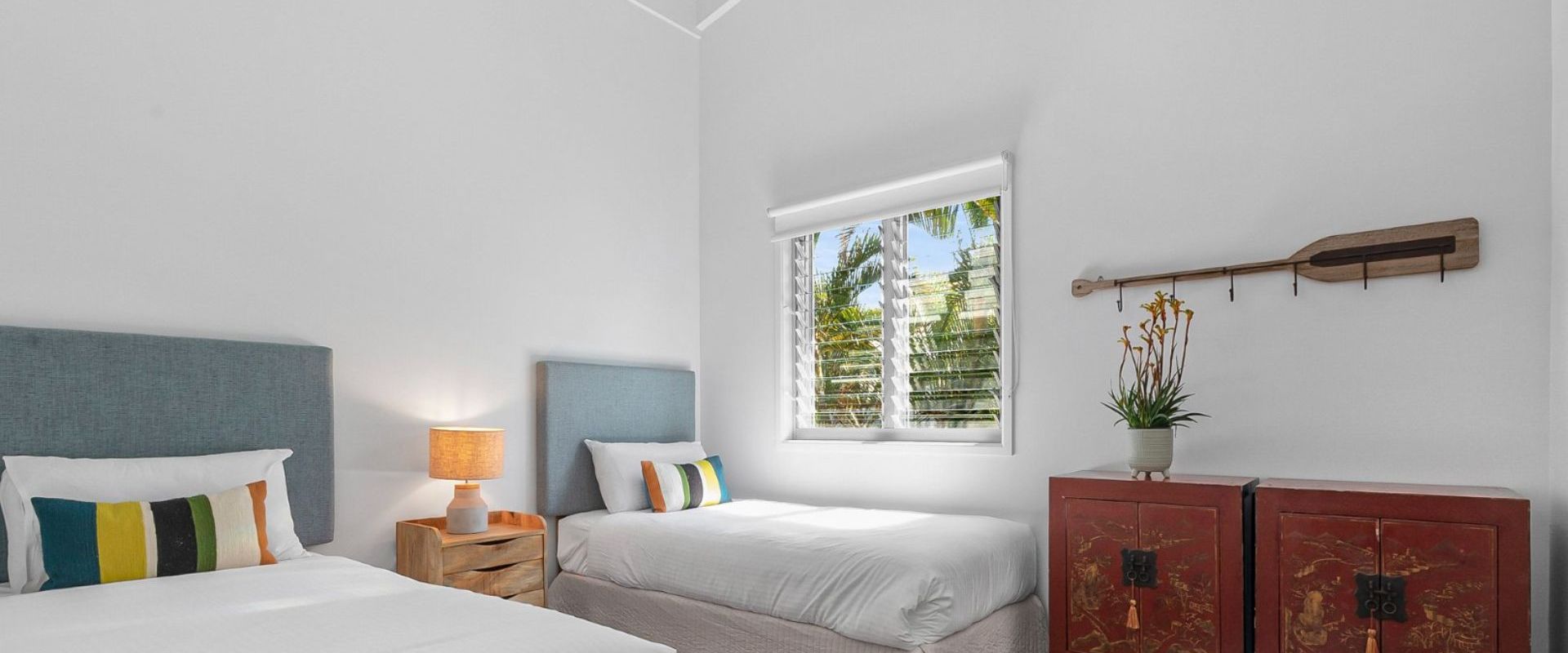 12 Elanda St – Luxurious Beachside Living