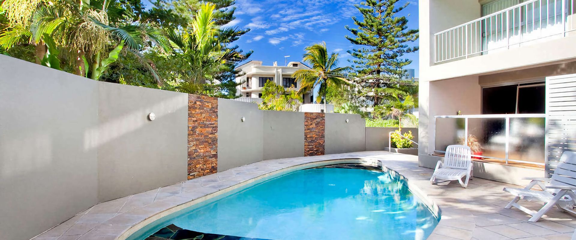 12 Cascades – Top Floor Apartment In Prime Position
