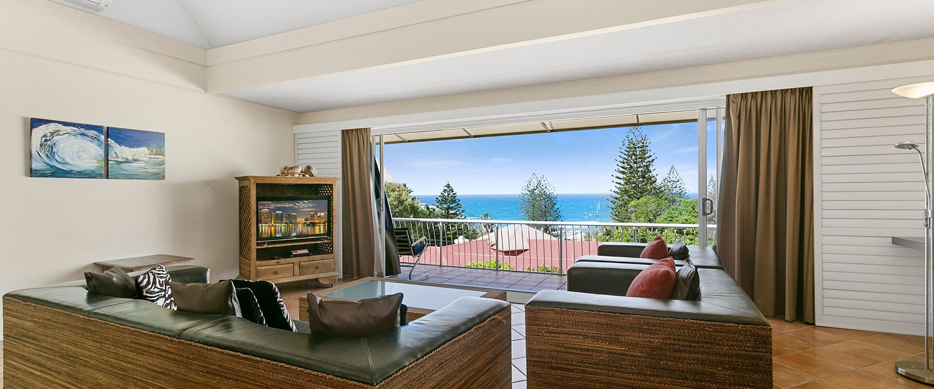 12 Cascades – Top Floor Apartment In Prime Position
