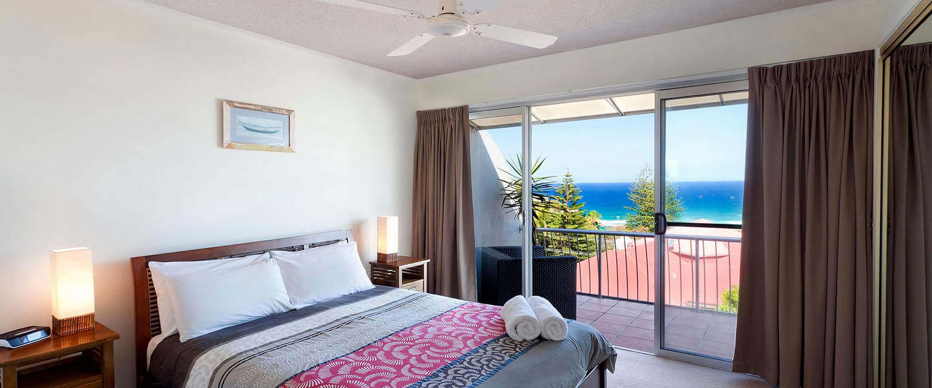 12 Cascades – Top Floor Apartment In Prime Position