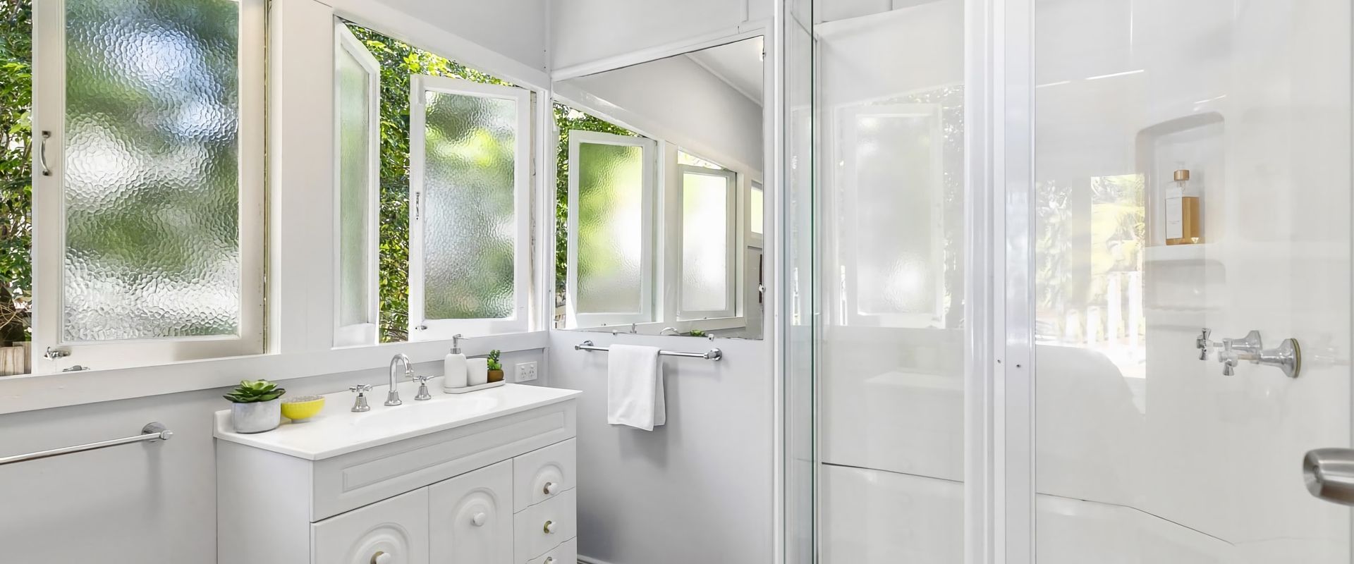 19 Maher Tce – Rainforest Retreat is the Ideal Beach House!