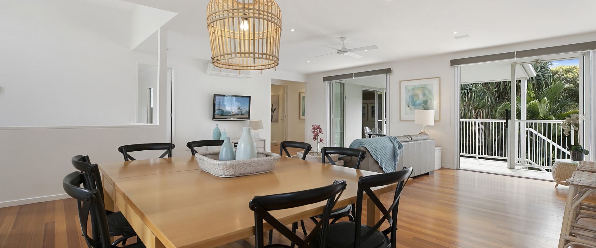 4 Maher Tce – Stately Residence with Beach Side Charm