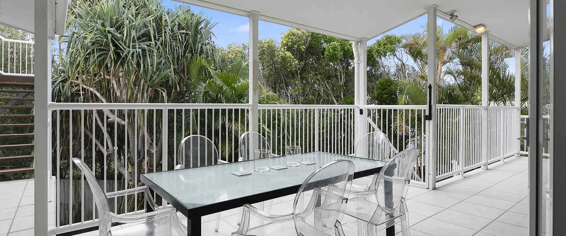4 Maher Tce – Stately Residence with Beach Side Charm
