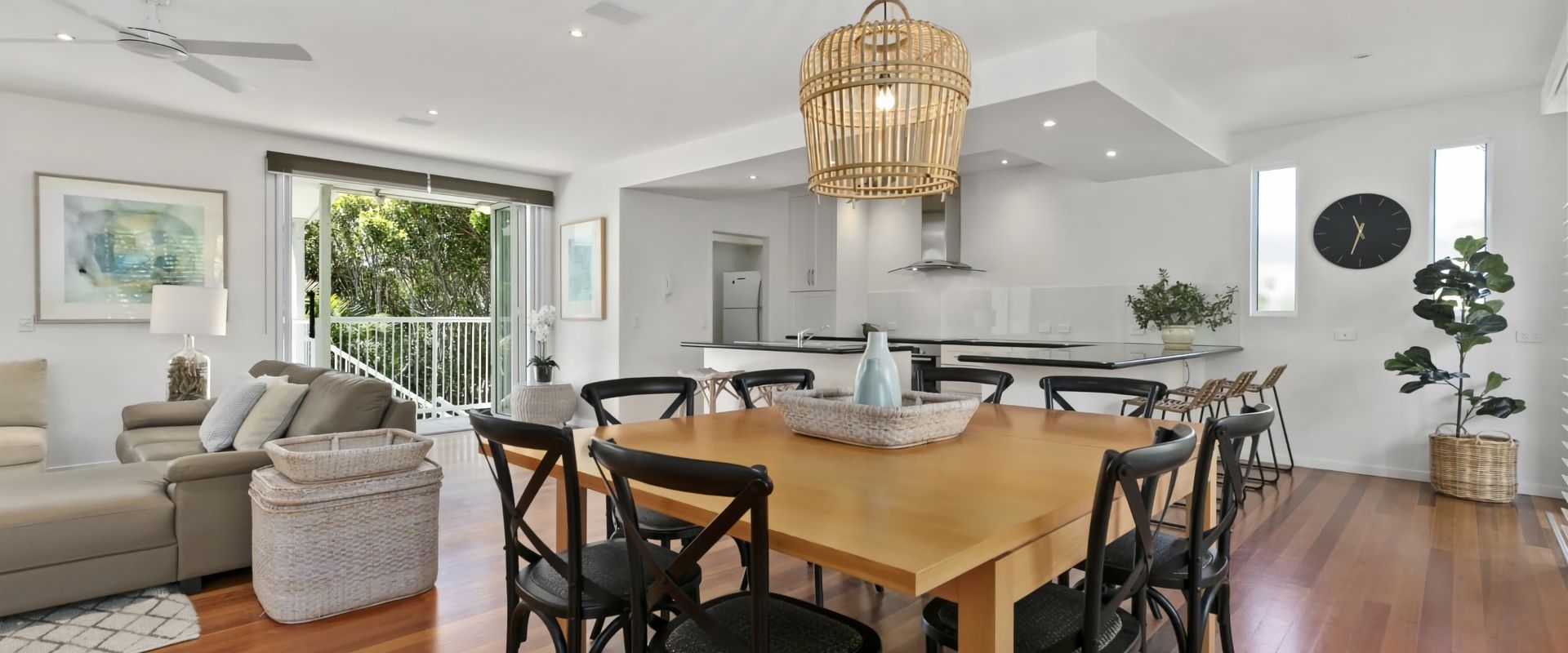 4 Maher Tce – Stately Residence with Beach Side Charm