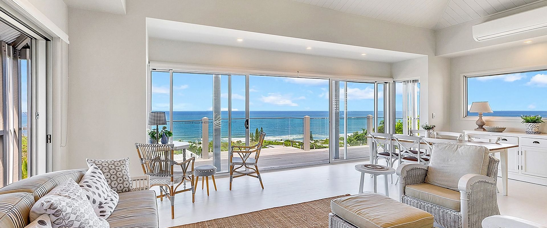 10 Enterprise St – Prestigious Home with Breathtaking Views