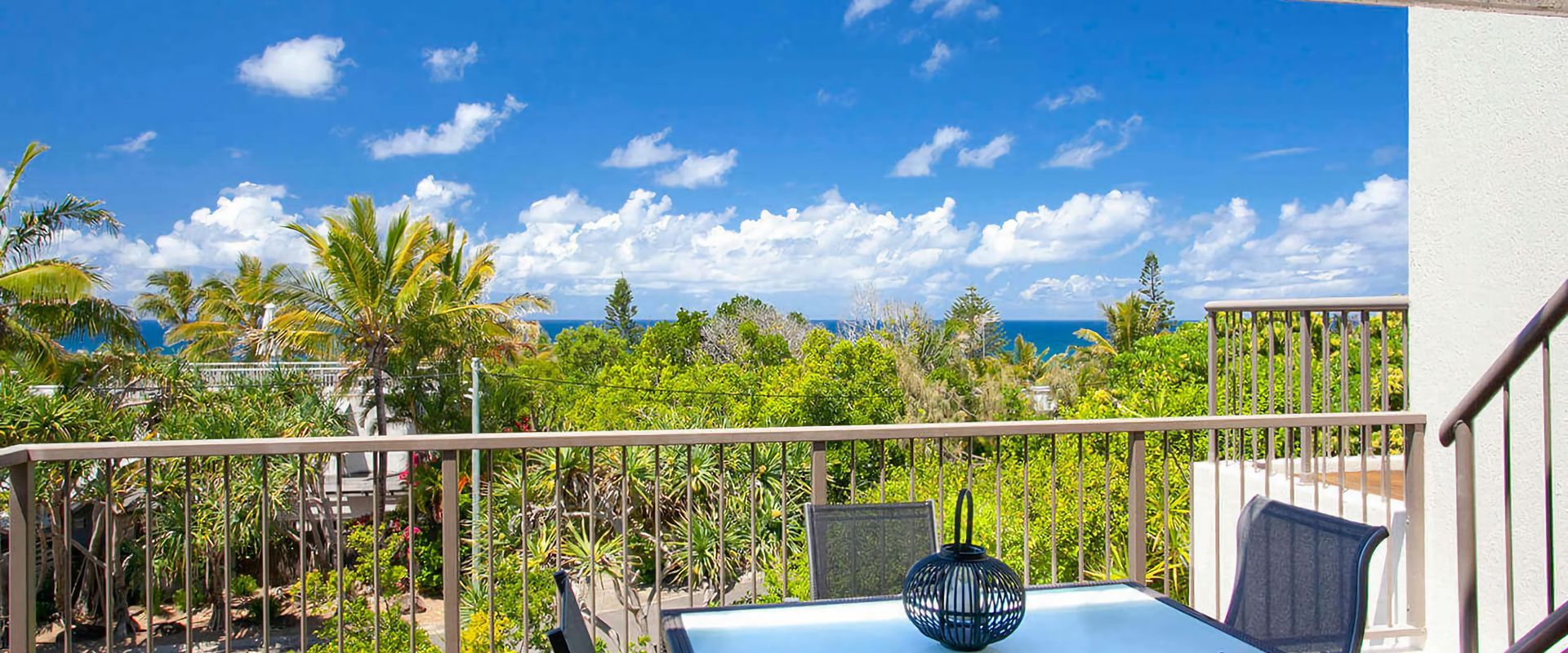 3 Ocean Terraces – Split Level Apartment At The Beach