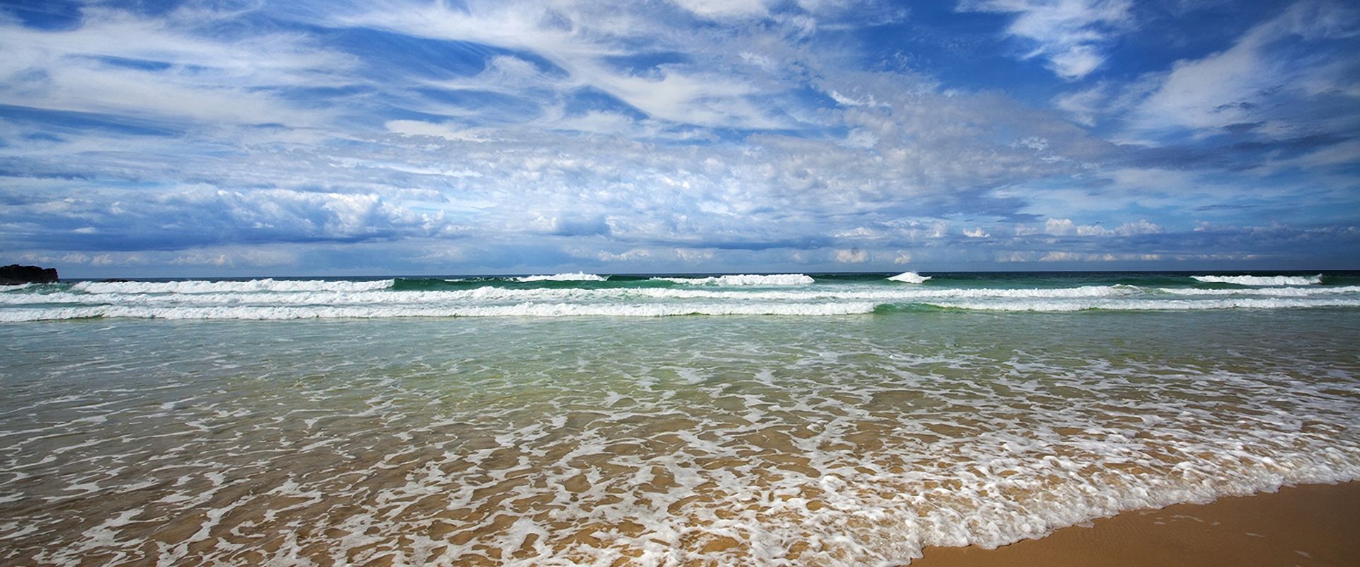 Duke St Convenience at your doorstep! Beach living