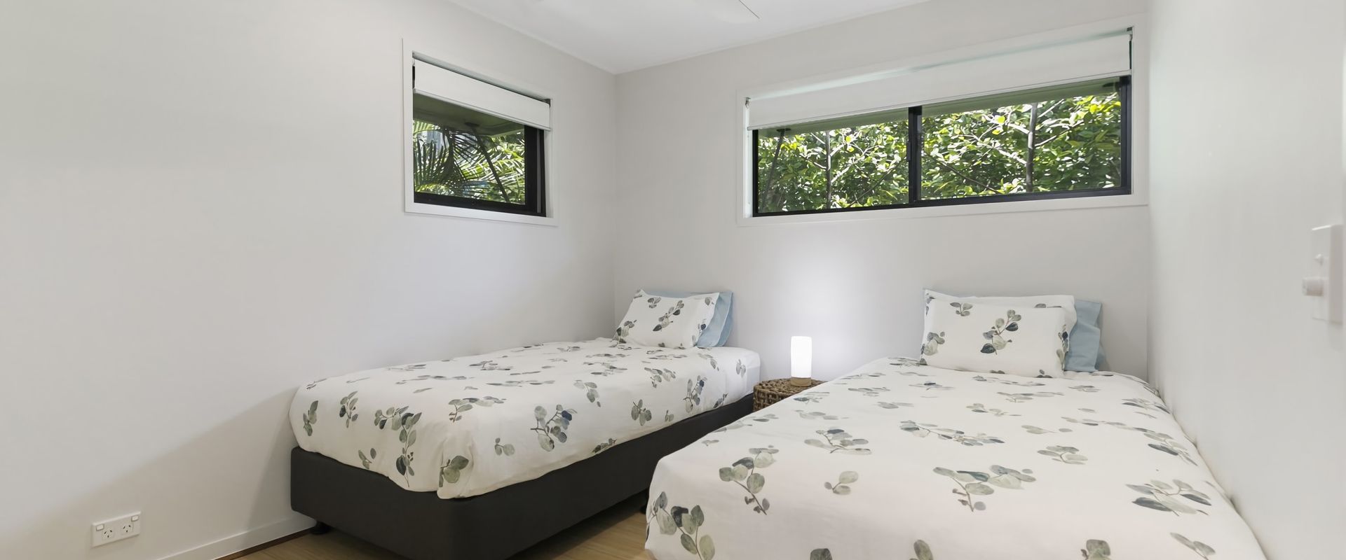 Duke St Convenience at your doorstep! Beach living