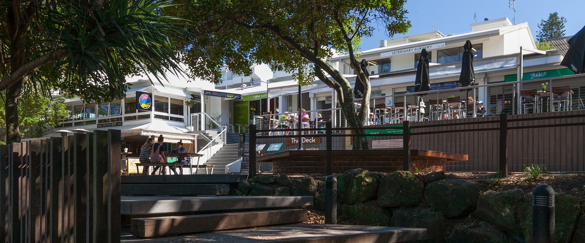 Duke St Convenience at your doorstep! Beach living