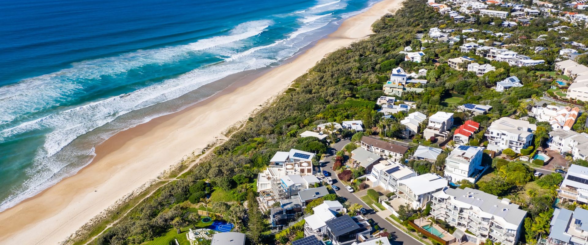 2 Park Cres Modern & Stylish 2 bedroom apartment Close to Beach and Restaurants
