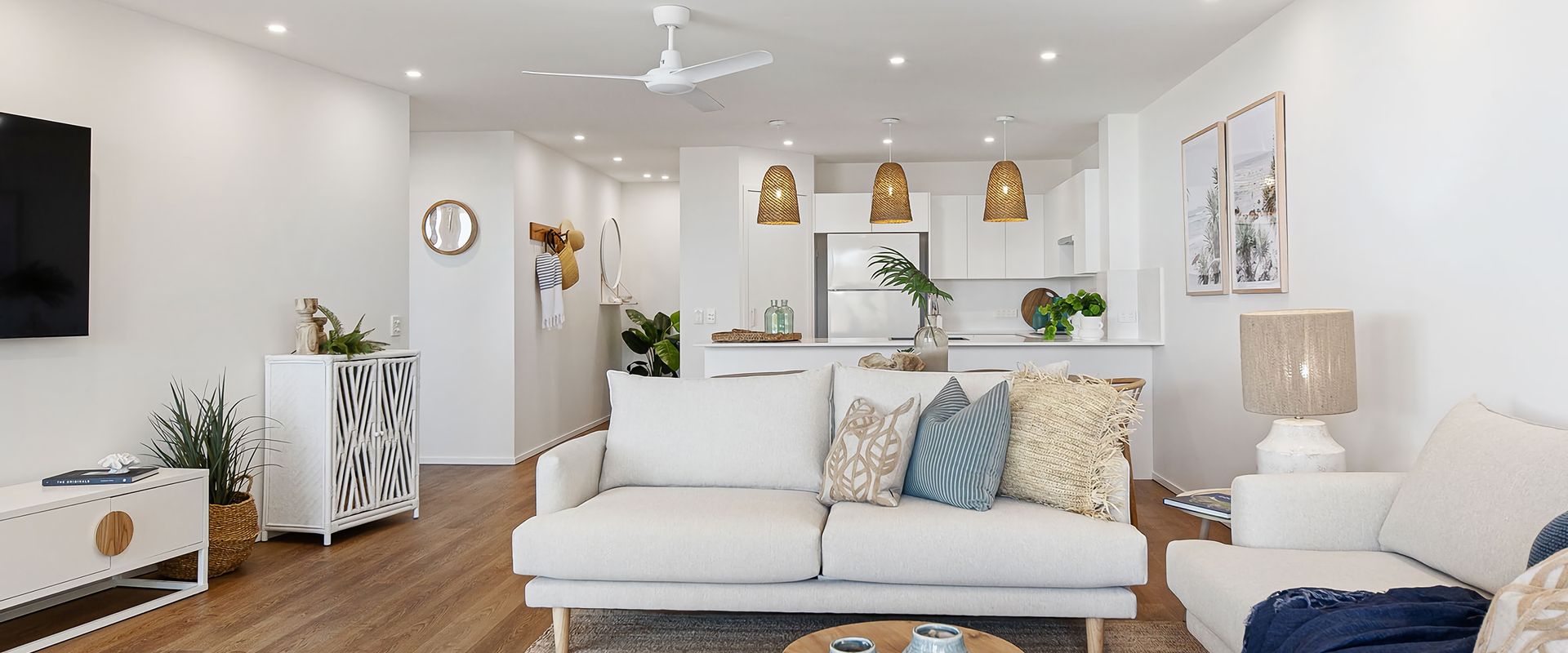 2 Park Cres Modern & Stylish 2 bedroom apartment Close to Beach and Restaurants