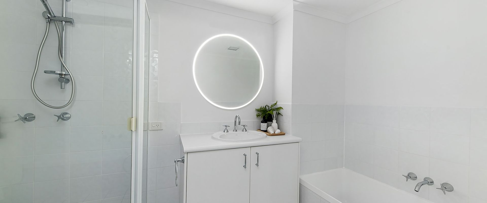 2 Park Cres Modern & Stylish 2 bedroom apartment Close to Beach and Restaurants