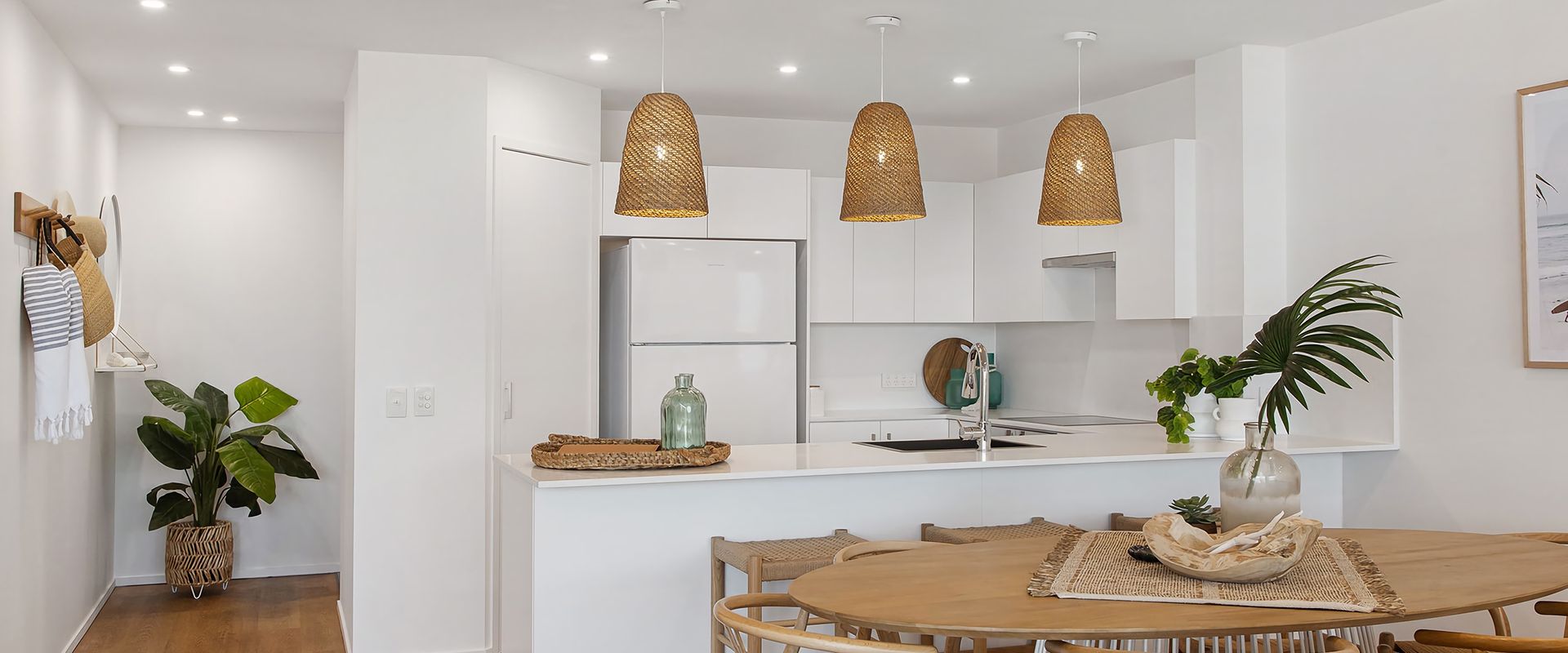 2 Park Cres Modern & Stylish 2 bedroom apartment Close to Beach and Restaurants