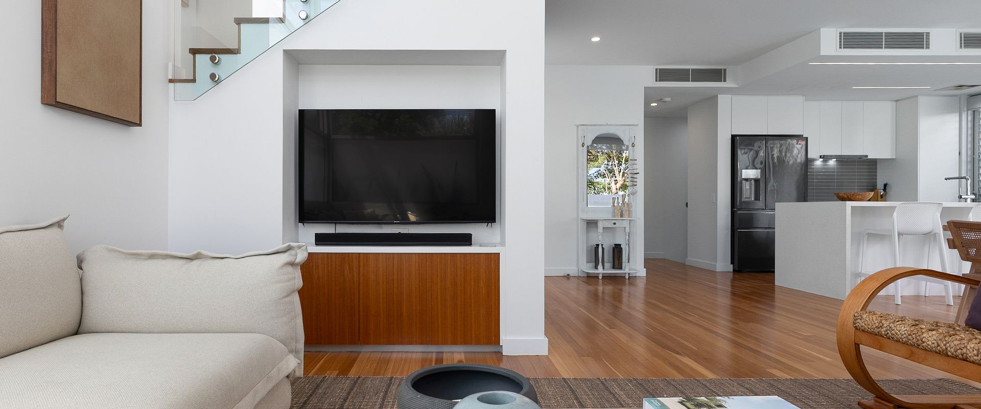1 Anna – Superbly Stylish Luxury Townhouse