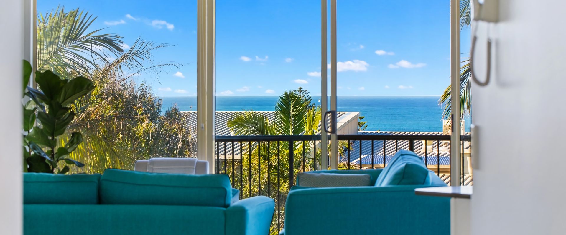 6 Pacific Outlook – Modern unit with ocean views