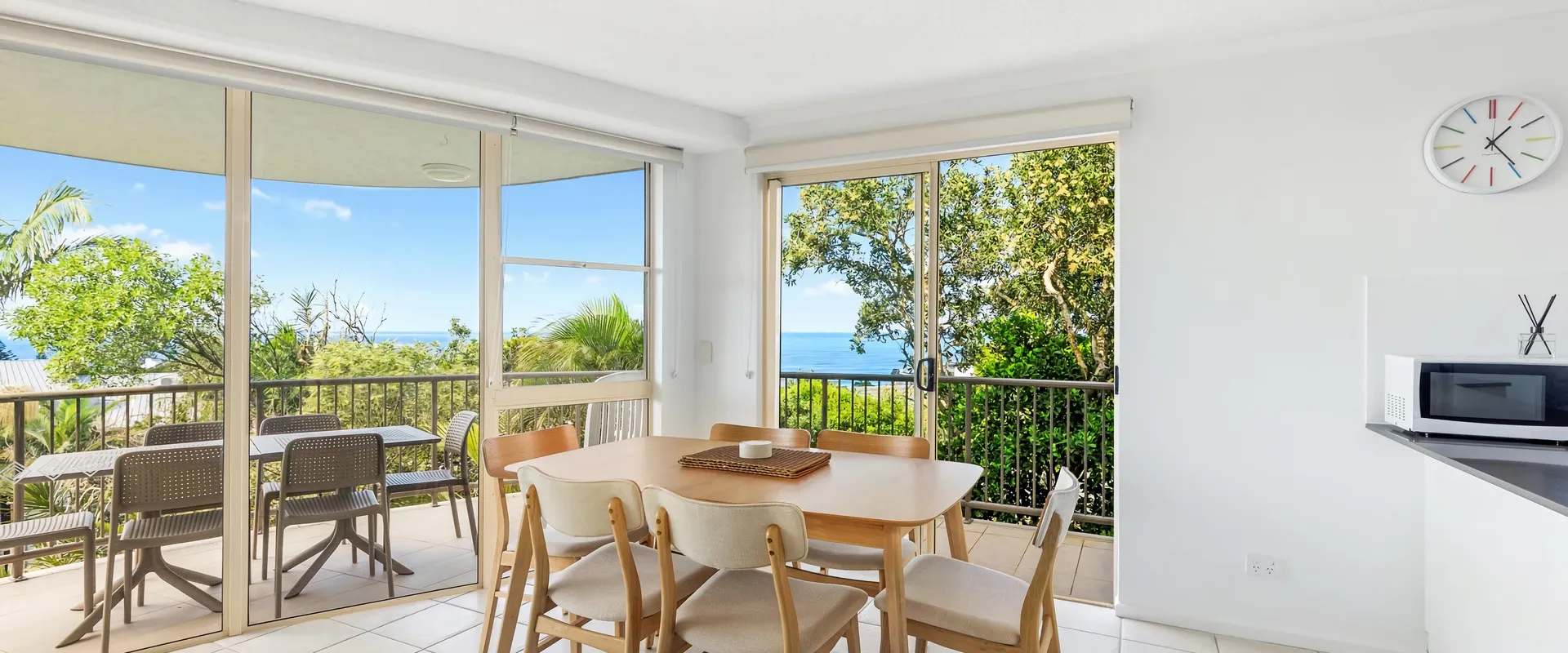6 Pacific Outlook – Modern unit with ocean views