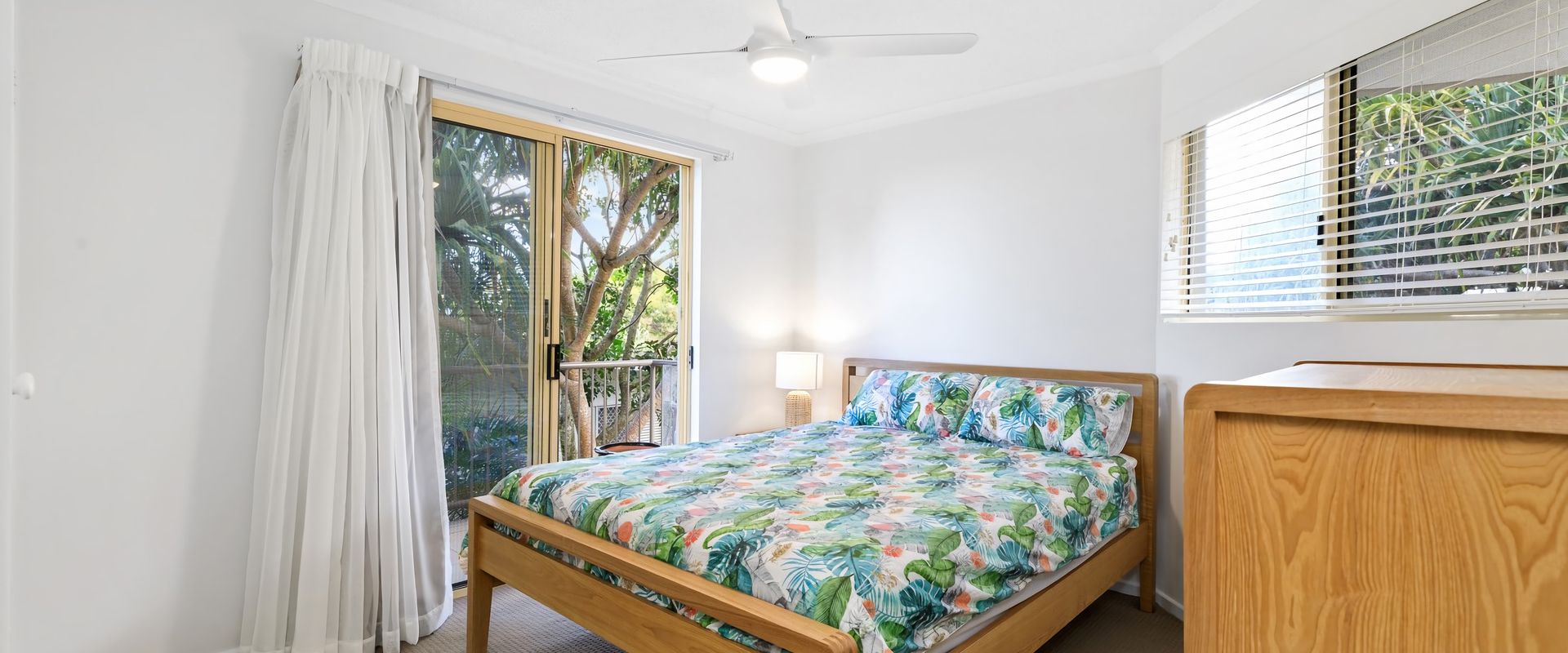 6 Pacific Outlook – Modern unit with ocean views