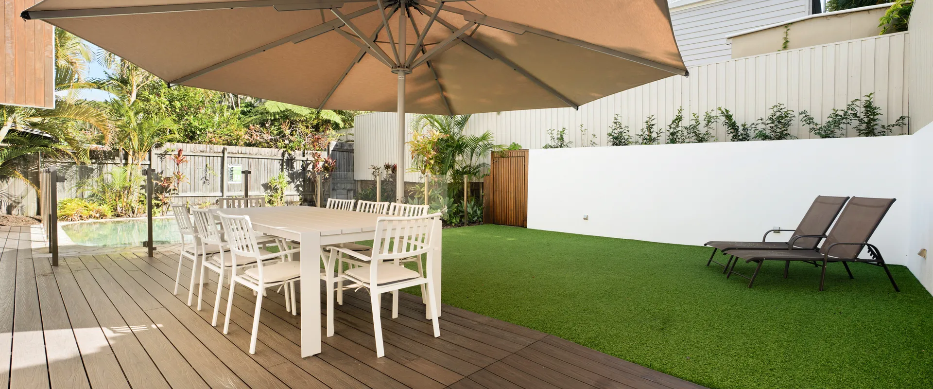9 Depper Street – Large Residence Entire 6 Bed House