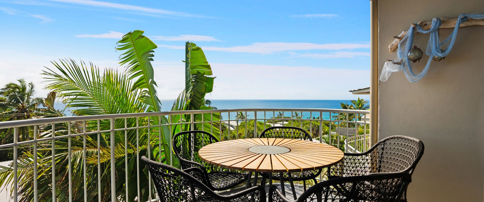 9 Andari – Fantastic Holiday Apartment in Sunshine Beach – Stunning Views, Opposite Beach Access