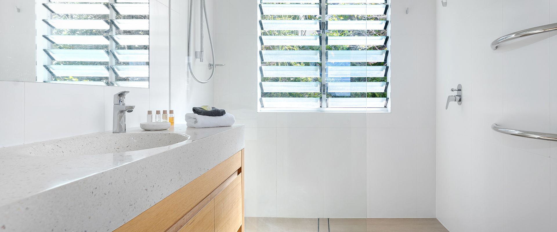 9 Andari – Fantastic Holiday Apartment in Sunshine Beach – Stunning Views, Opposite Beach Access