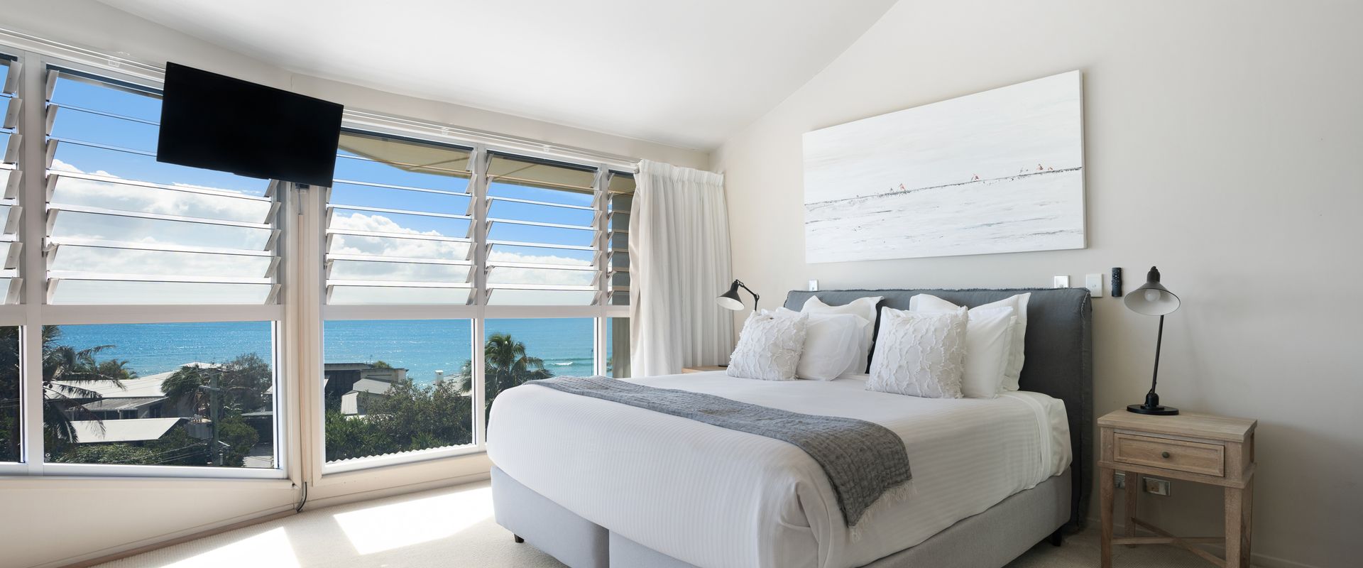9 Andari – Fantastic Holiday Apartment in Sunshine Beach – Stunning Views, Opposite Beach Access