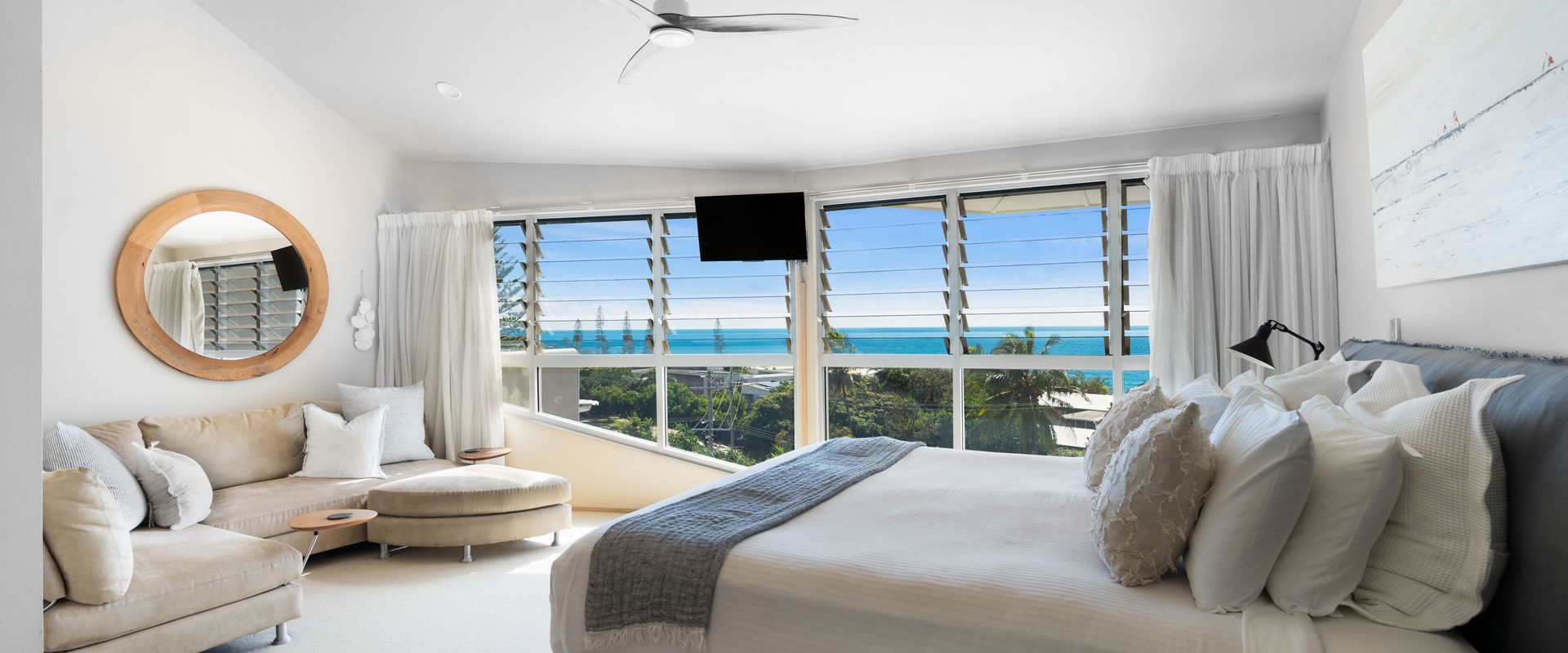 9 Andari – Fantastic Holiday Apartment in Sunshine Beach – Stunning Views, Opposite Beach Access