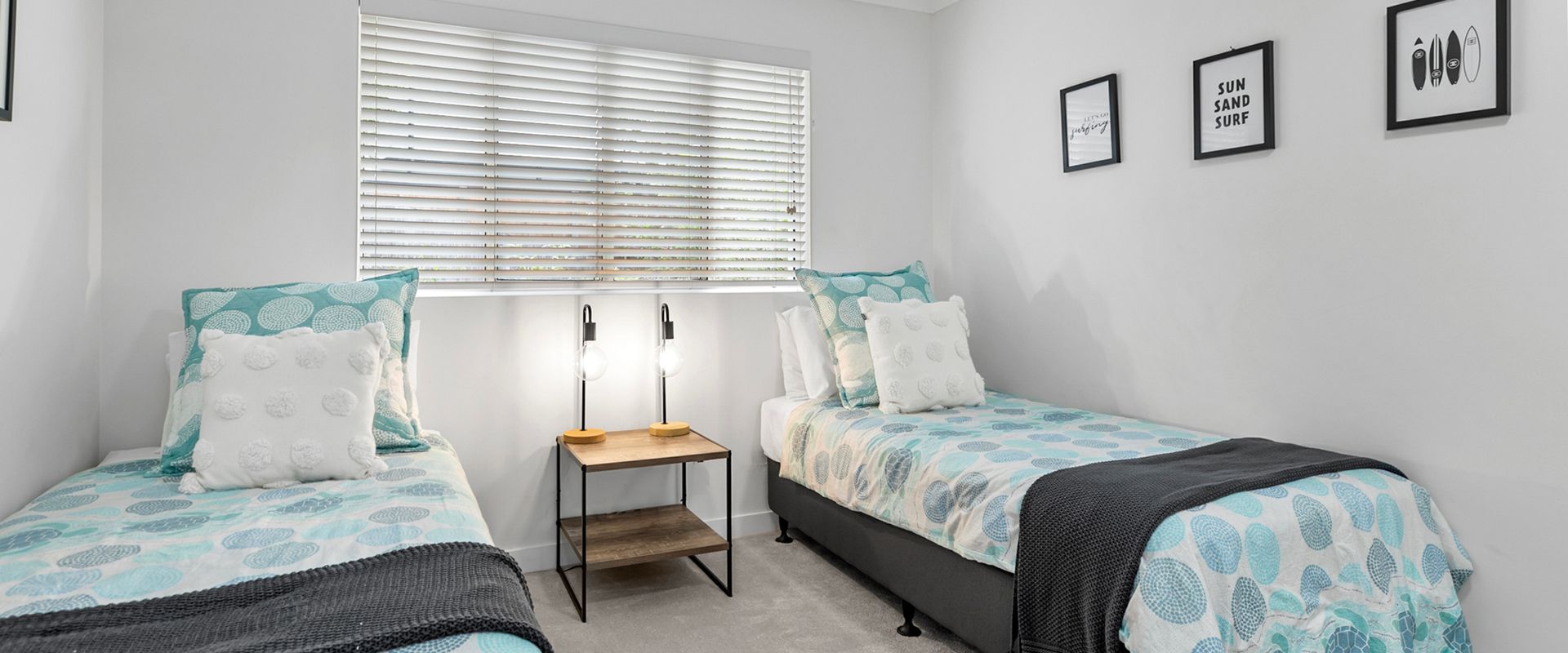 6 Parkshores Sunshine Location Location Location