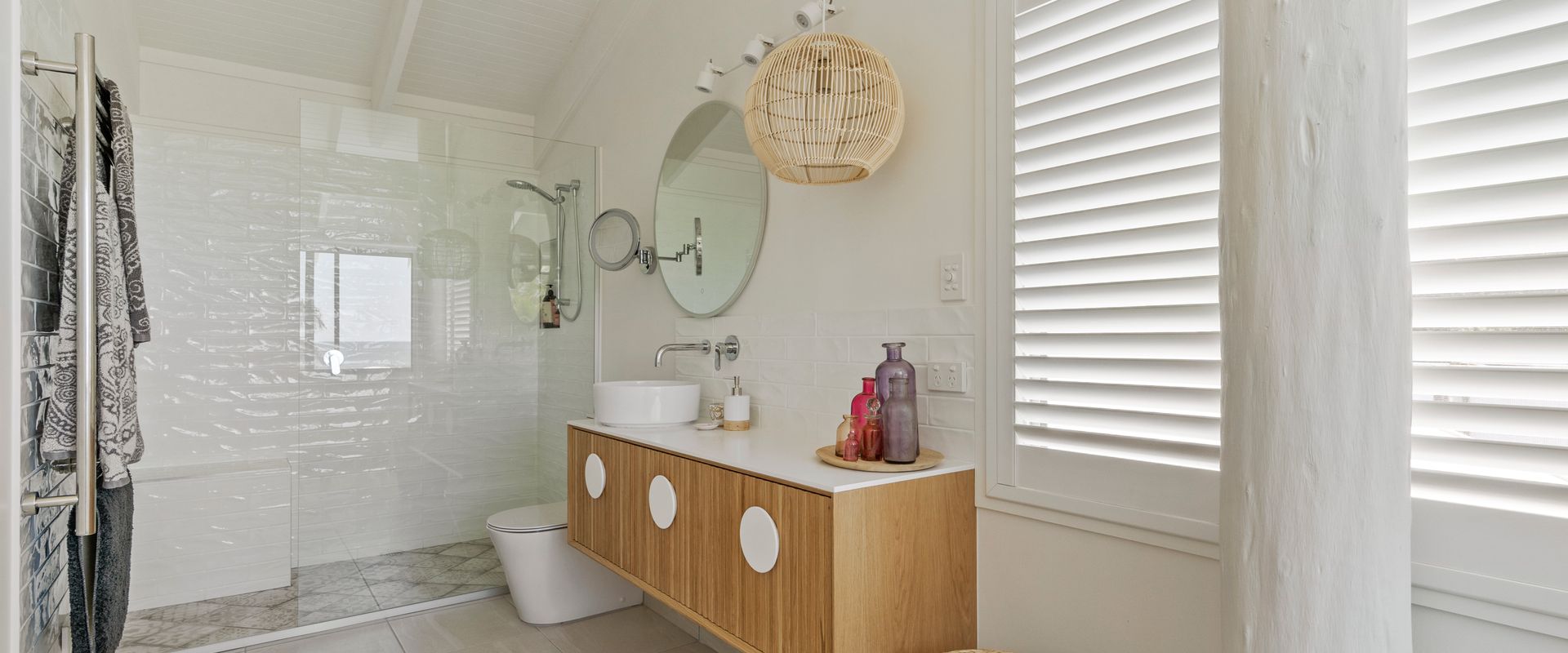 24 Seaview Terrace – Beachside Oasis with Pool