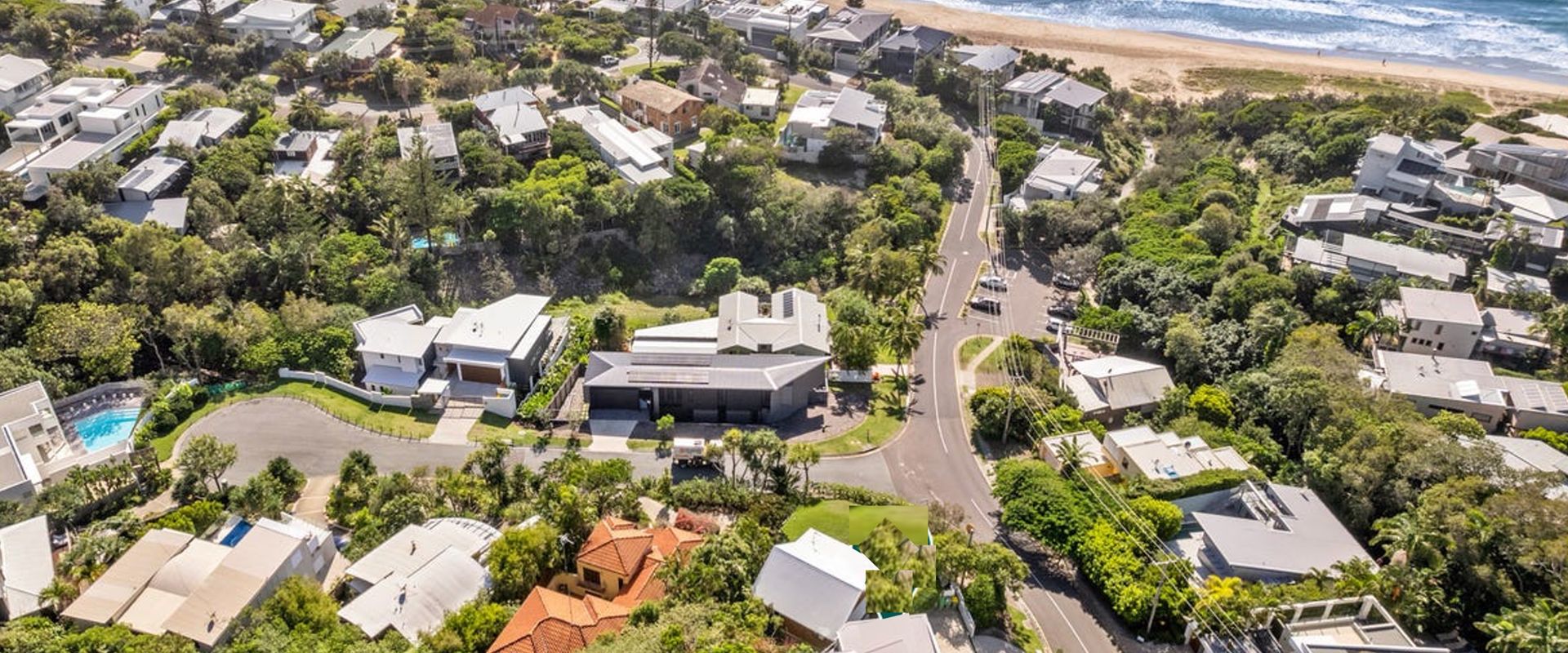 24 Seaview Terrace – Beachside Oasis with Pool