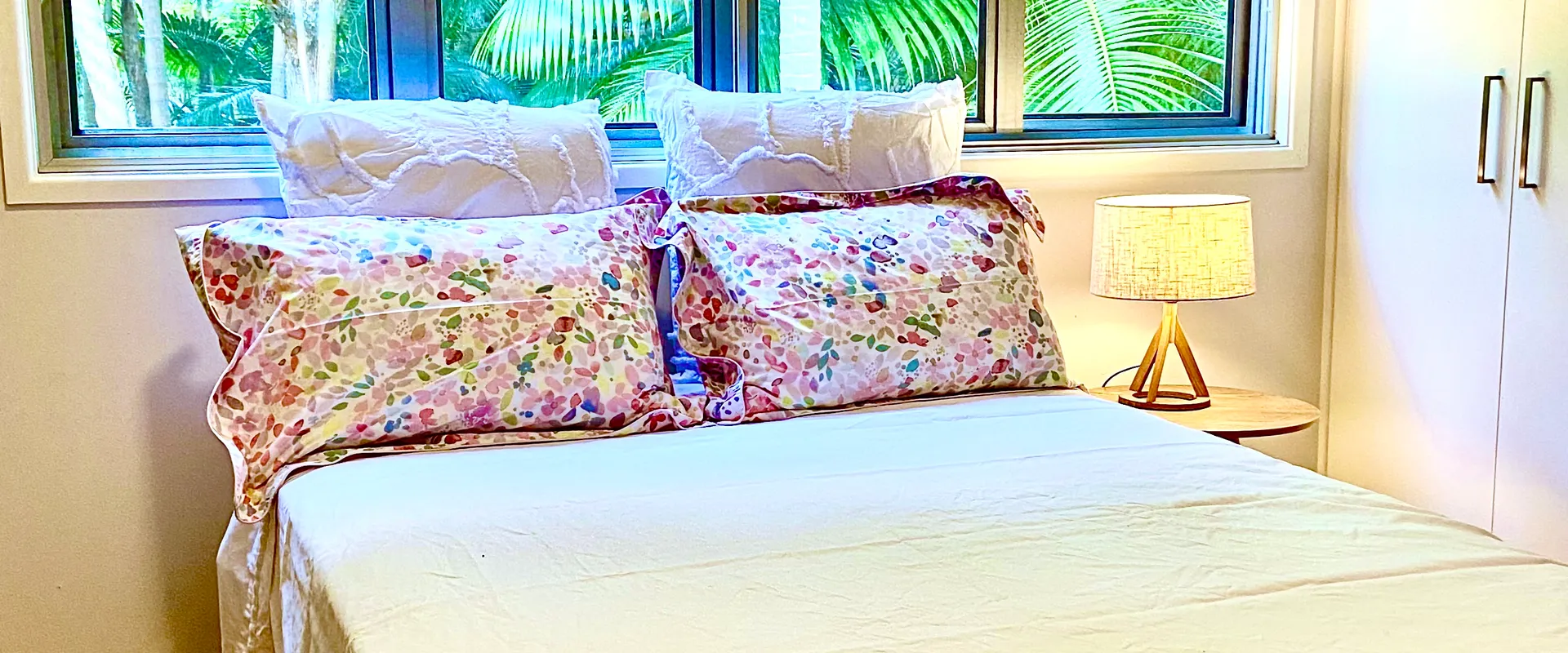 24 Seaview Terrace – Beachside Oasis with Pool