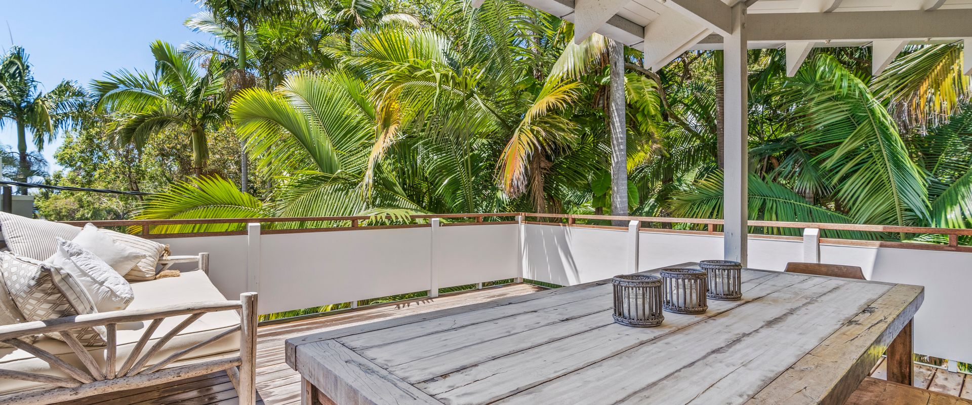 24 Seaview Terrace – Beachside Oasis with Pool