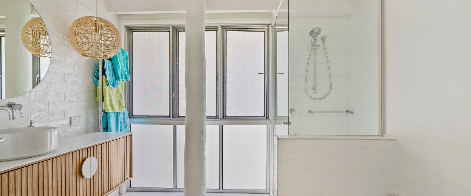 24 Seaview Terrace – Beachside Oasis with Pool