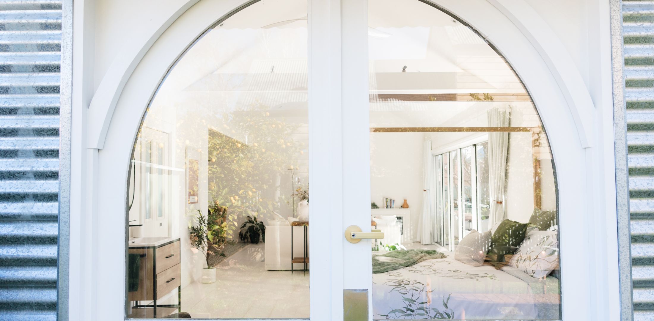 Back arch doorway