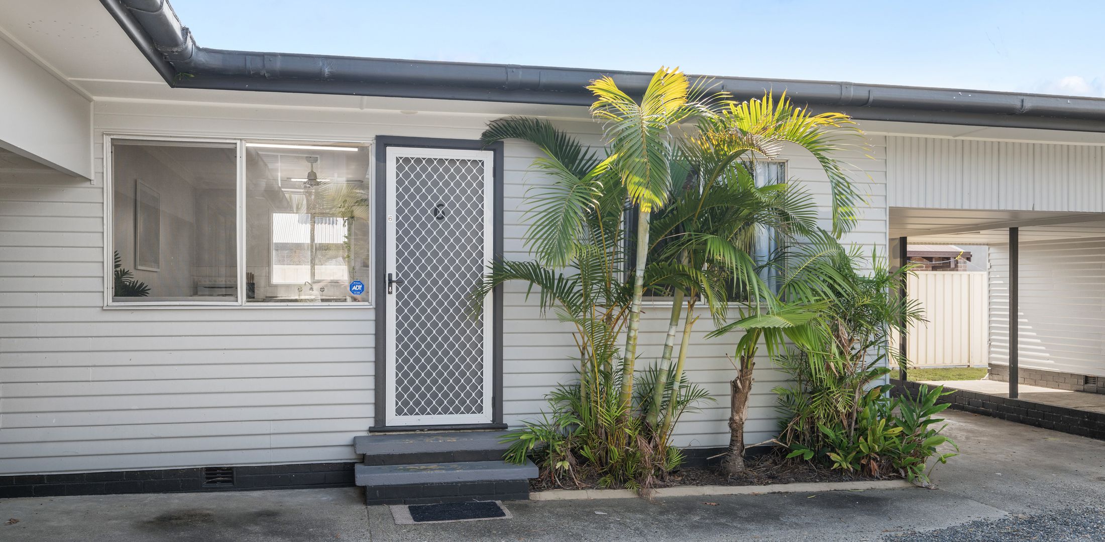 Beach Shack No 6